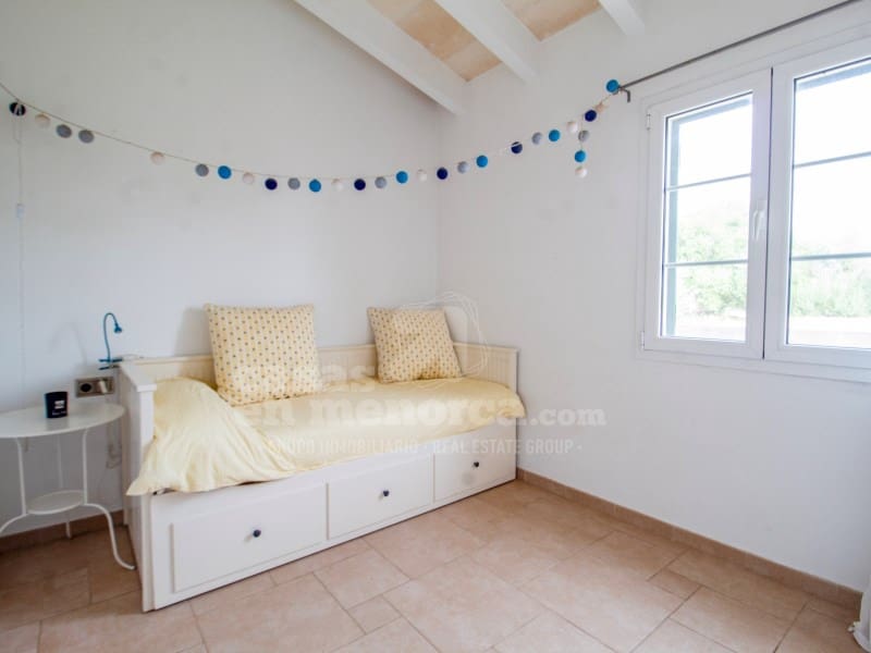 4 soveværelse Finca/Landehus til salg i Llucmacanes med swimmingpool garage - € 790.000 (Ref: 8888615)