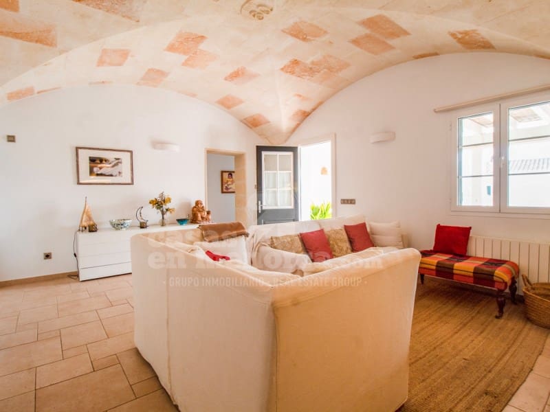 4 soveværelse Finca/Landehus til salg i Llucmacanes med swimmingpool garage - € 790.000 (Ref: 8888615)