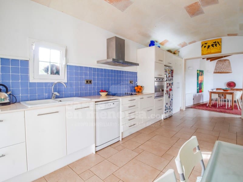 4 soveværelse Finca/Landehus til salg i Llucmacanes med swimmingpool garage - € 790.000 (Ref: 8888615)