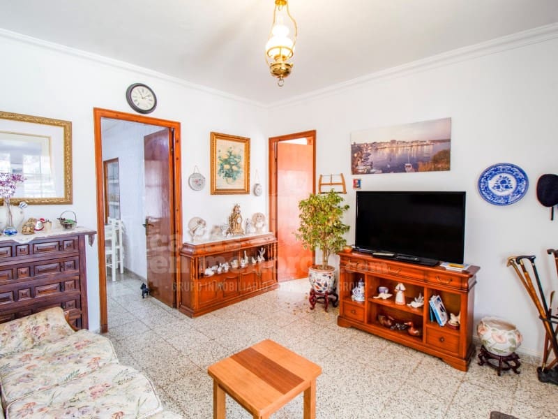 4 soveværelse Byhus til salg i Es Castell - € 680.000 (Ref: 8900619)