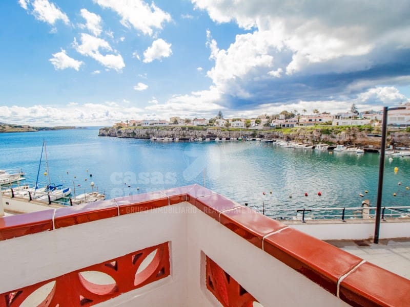 4 soveværelse Byhus til salg i Es Castell - € 680.000 (Ref: 8900619)