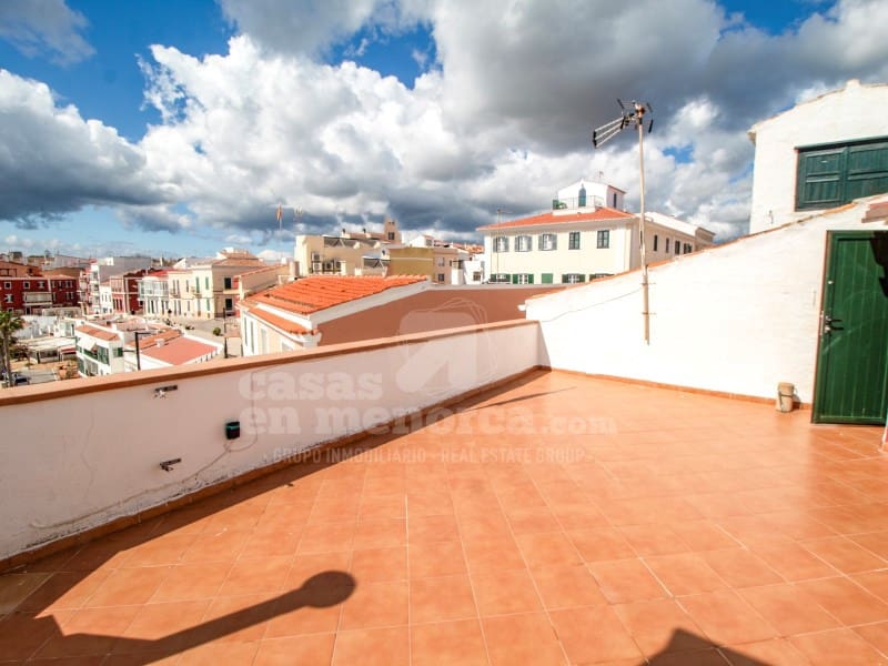 4 soveværelse Byhus til salg i Es Castell - € 680.000 (Ref: 8900619)