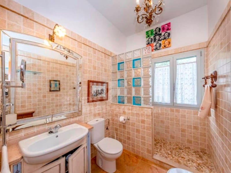 4 soveværelse Villa til salg i Binibeca med swimmingpool garage - € 1.950.000 (Ref: 8911518)