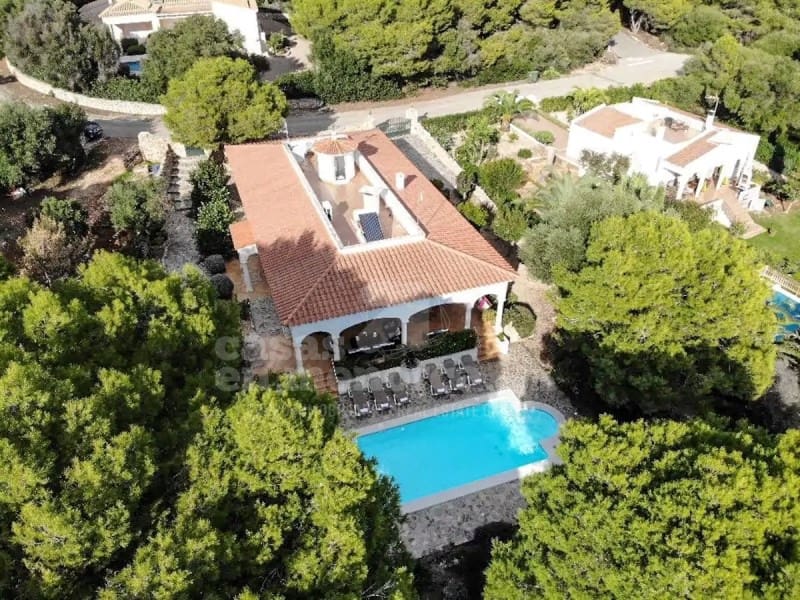 4 soveværelse Villa til salg i Binibeca med swimmingpool garage - € 1.950.000 (Ref: 8911518)