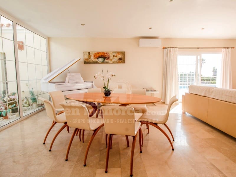 6 soveværelse Villa til salg i Binidali med swimmingpool - € 1.800.000 (Ref: 8913304)