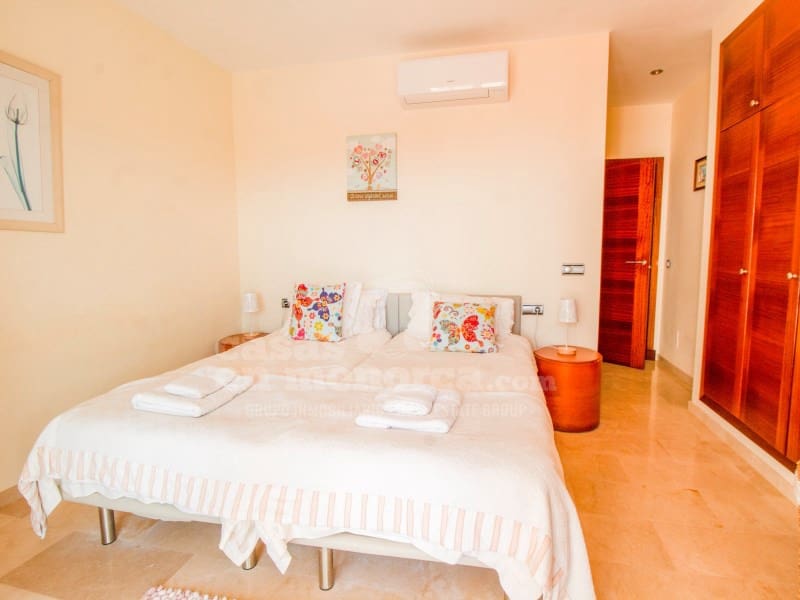 6 soveværelse Villa til salg i Binidali med swimmingpool - € 1.800.000 (Ref: 8913304)