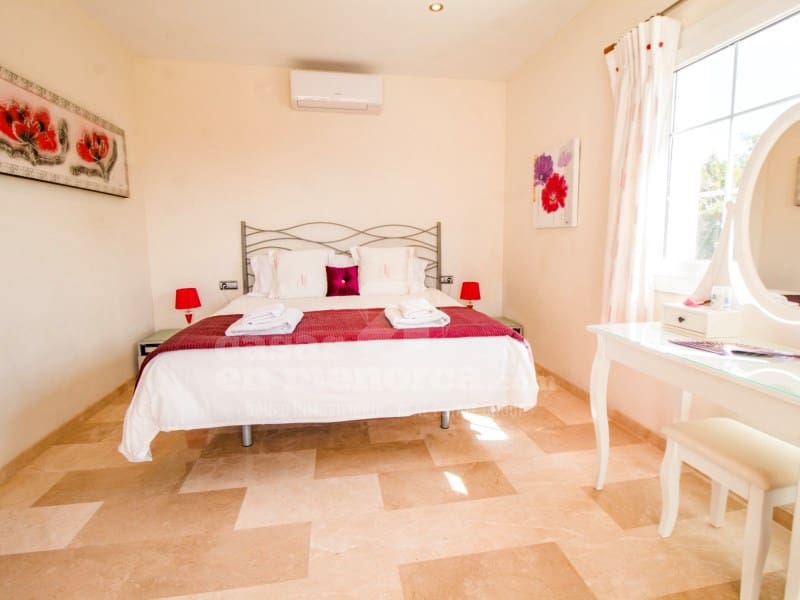 6 soveværelse Villa til salg i Binidali med swimmingpool - € 1.800.000 (Ref: 8913304)