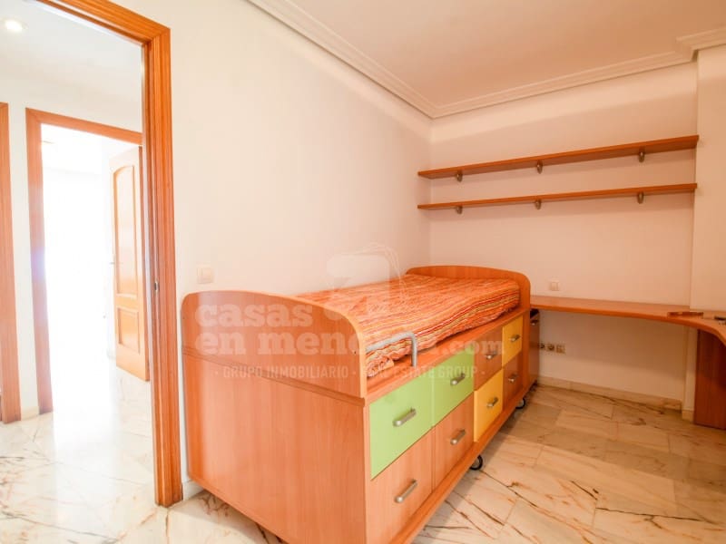 4 soveværelse Lejlighed til salg i Mahon / Mao - € 450.000 (Ref: 8915637)