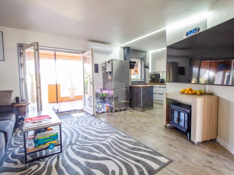 2 soveværelse Lejlighed til salg i Alayor / Alaior med swimmingpool - € 395.000 (Ref: 8932669)