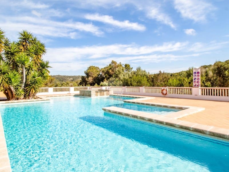 2 soveværelse Lejlighed til salg i Alayor / Alaior med swimmingpool - € 395.000 (Ref: 8932669)