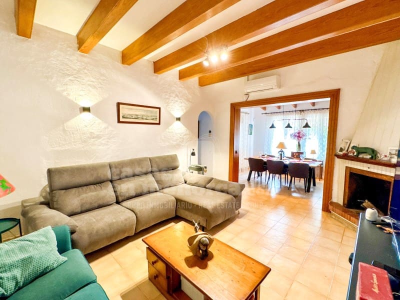 4 sypialnia Dom na sprzedaż w Mahon / Mao z garażem - 995 000 € (Ref: 8944295)