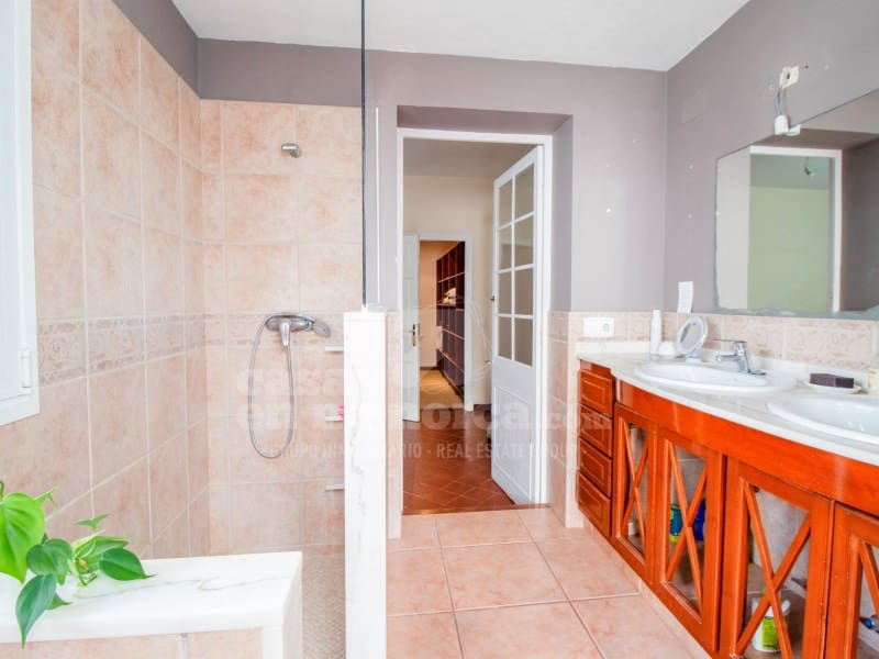 6 soverom Hus til salgs i Mahon / Mao - € 595 000 (Ref: 8944296)