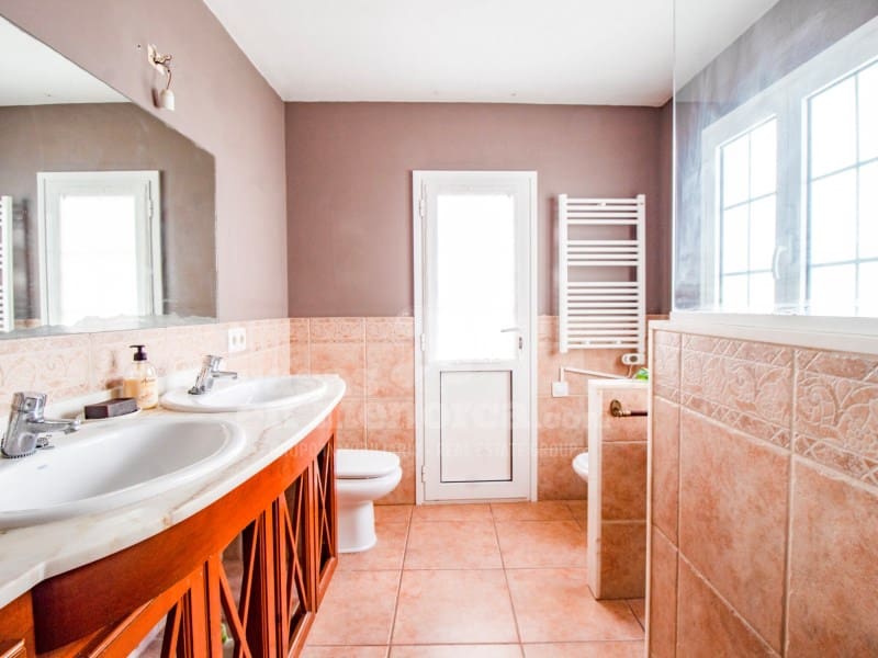 6 soverom Hus til salgs i Mahon / Mao - € 595 000 (Ref: 8944296)