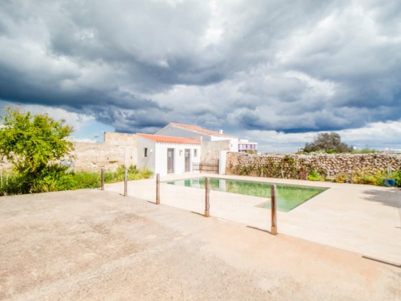 4 sypialnia Willa na sprzedaż w Mahon / Mao z basenem garażem - 1 600 000 € (Ref: 8947340)