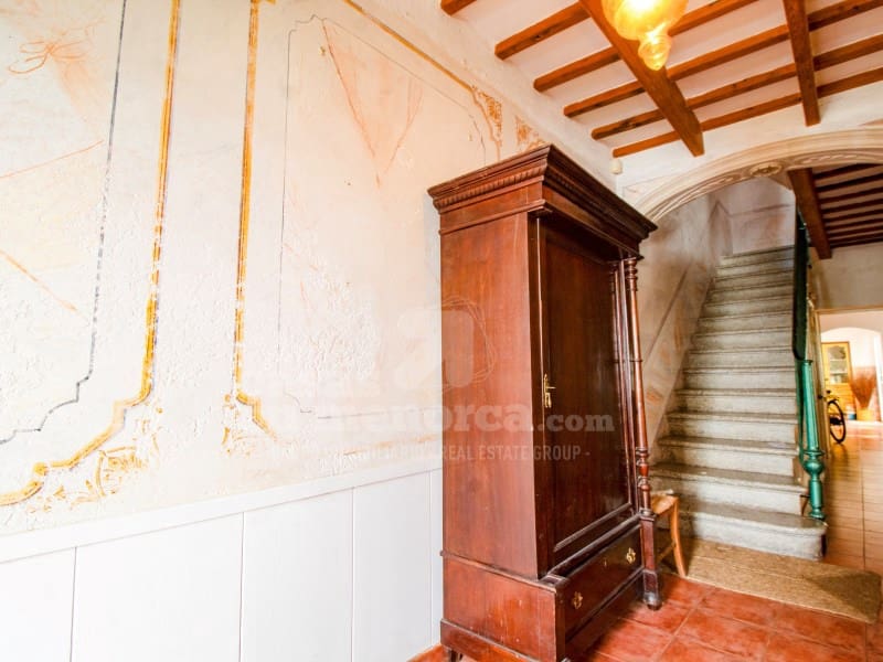 5 quarto Casa em Banda para venda em Es Castell - 720 000 € (Ref: 8982634)