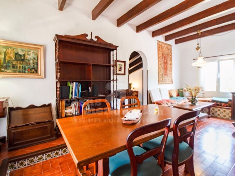 3 soveværelse Finca/Landehus til salg i San Luis / Sant Lluis med swimmingpool garage - € 1.100.000 (Ref: 8988746)