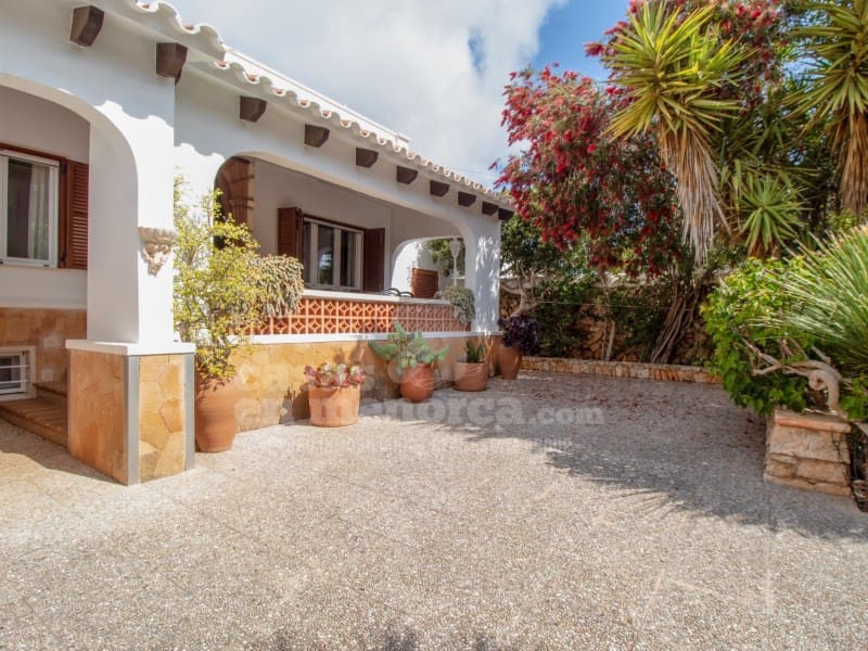 3 soveværelse Finca/Landehus til salg i San Luis / Sant Lluis med swimmingpool garage - € 1.100.000 (Ref: 8988746)