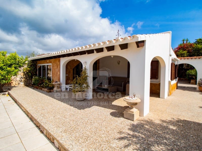3 soveværelse Finca/Landehus til salg i San Luis / Sant Lluis med swimmingpool garage - € 1.100.000 (Ref: 8988746)