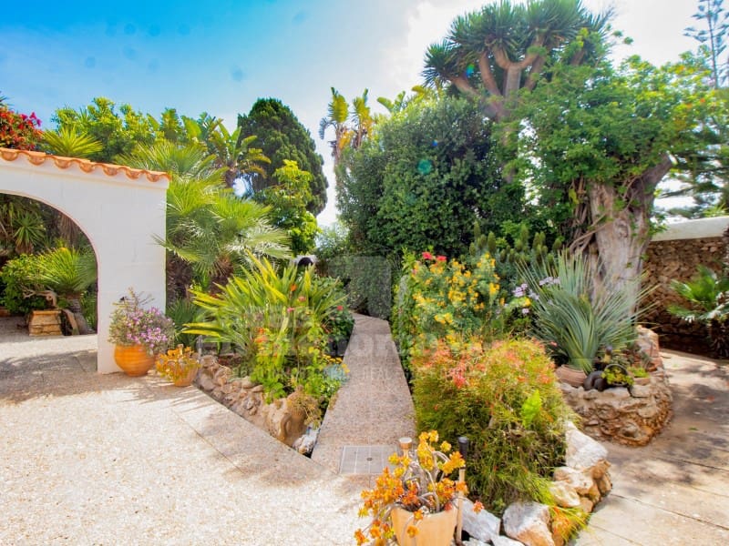 3 soveværelse Finca/Landehus til salg i San Luis / Sant Lluis med swimmingpool garage - € 1.100.000 (Ref: 8988746)