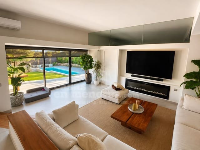 3 bedroom Villa for sale in San Luis / Sant Lluís with pool - € 1,600,000 (Ref: 8994107)