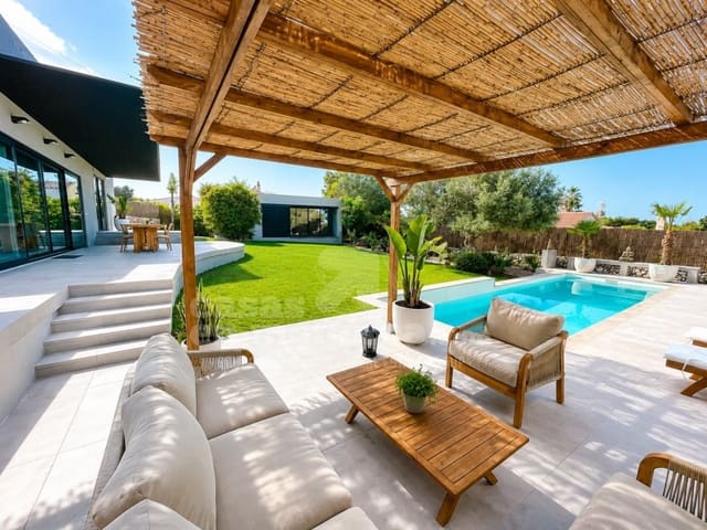 3 bedroom Villa for sale in San Luis / Sant Lluís with pool - € 1,600,000 (Ref: 8994107)