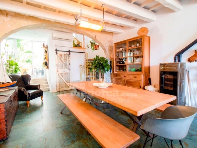 2 bedroom Townhouse for sale in Mahon / Mao - € 780,000 (Ref: 9001576)