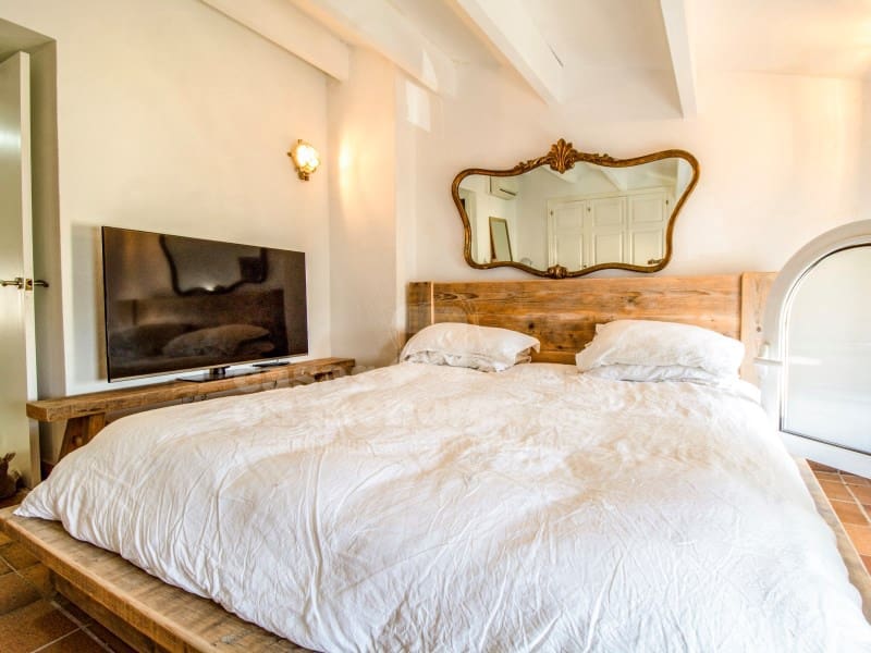 2 bedroom Townhouse for sale in Mahon / Mao - € 780,000 (Ref: 9001576)