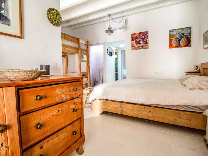 2 bedroom Townhouse for sale in Mahon / Mao - € 780,000 (Ref: 9001576)