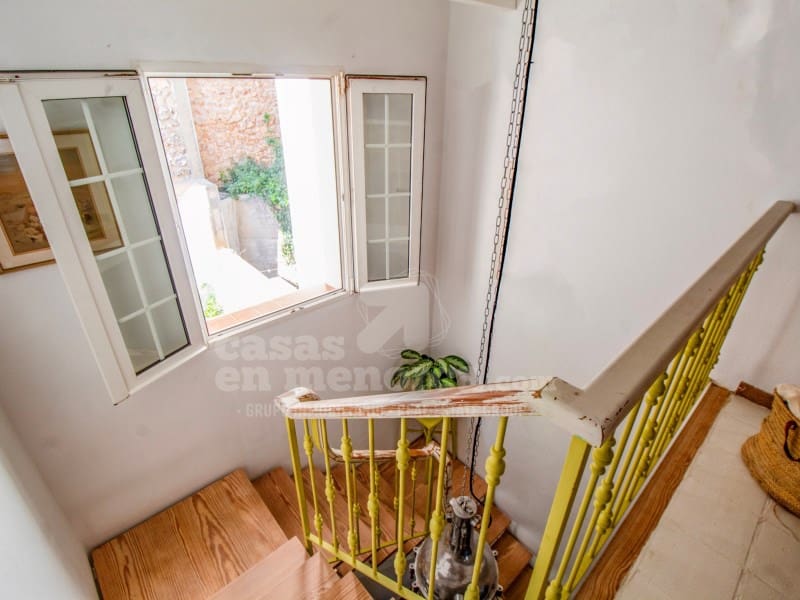 2 bedroom Townhouse for sale in Mahon / Mao - € 780,000 (Ref: 9001576)