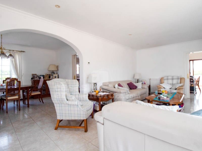 4 soveværelse Villa til salg i Es Mercadal med swimmingpool garage - € 830.000 (Ref: 9003585)