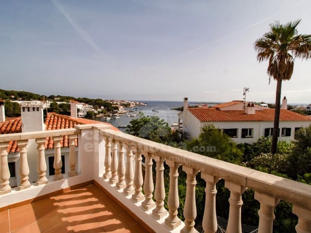4 soverom Villa til salgs i Port d'Addaia, Es Mercadal med svømmebasseng garasje - € 830 000 (Ref: 9003585)
