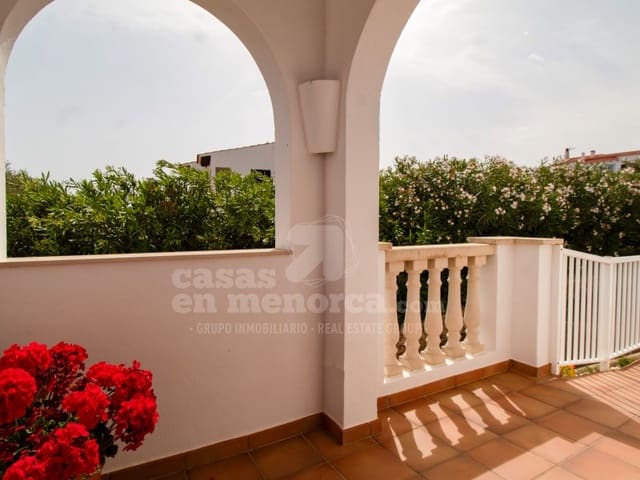 4 soverom Villa til salgs i Port d'Addaia, Es Mercadal med svømmebasseng garasje - € 830 000 (Ref: 9003585)