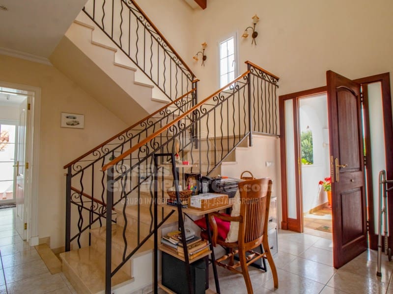 4 soveværelse Villa til salg i Es Mercadal med swimmingpool garage - € 830.000 (Ref: 9003585)