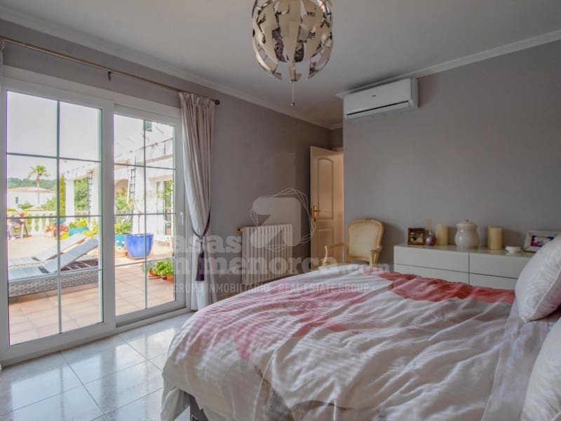 4 soveværelse Villa til salg i Es Mercadal med swimmingpool garage - € 830.000 (Ref: 9003585)