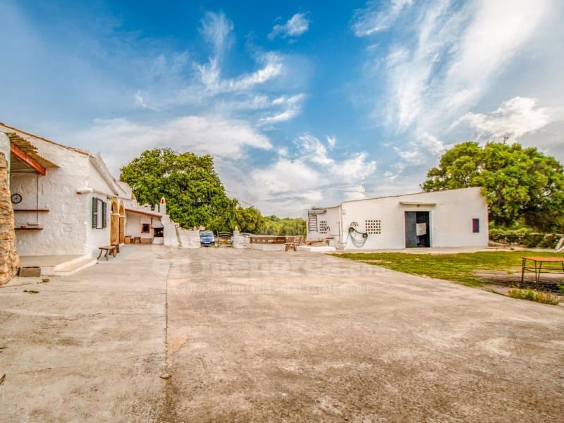 6 makuuhuone Maalaistalo myytävänä paikassa Alayor / Alaior mukana 
autotalli - 2 690 000 € (Ref: 9007664)