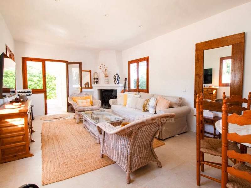 4 soveværelse Villa til salg i Mahon / Mao med swimmingpool garage - € 850.000 (Ref: 9014661)