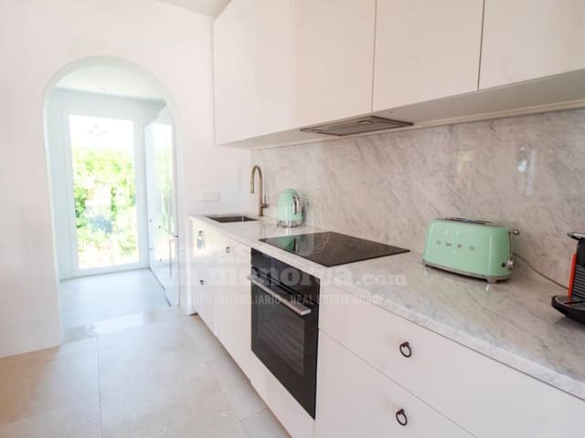 4 soverom Villa til salgs i Es Canutells, Mahón / Maó med svømmebasseng garasje - € 850 000 (Ref: 9014661)