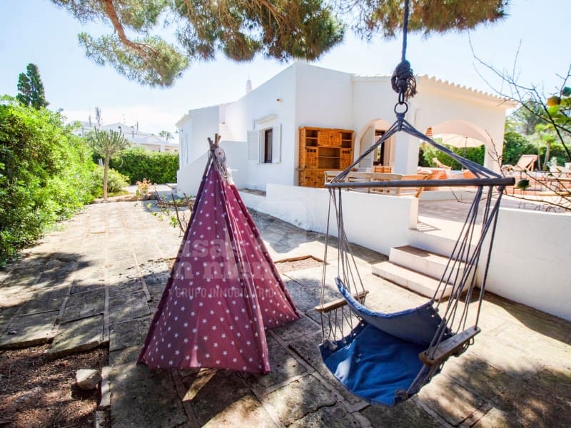 4 soveværelse Villa til salg i Mahon / Mao med swimmingpool garage - € 850.000 (Ref: 9014661)