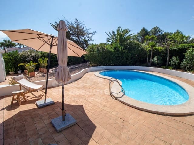 4 soverom Villa til salgs i Es Canutells, Mahón / Maó med svømmebasseng garasje - € 850 000 (Ref: 9014661)