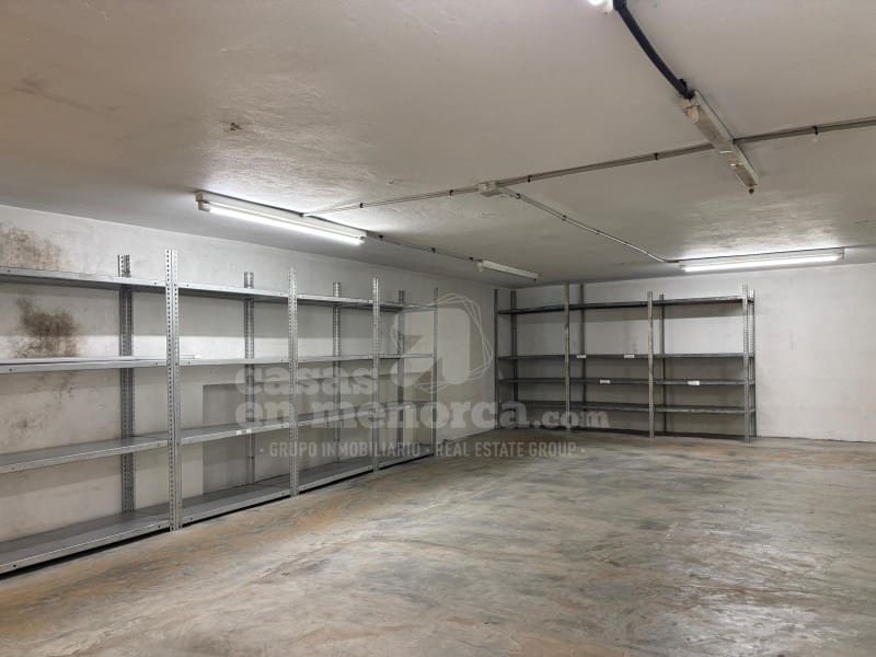 Commercieel te huur in Alayor / Alaior - € 700 (Ref: 9042614)