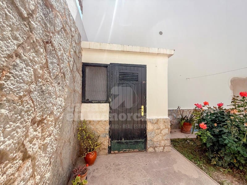 4 soveværelse Lejlighed til salg i Es Castell - € 515.000 (Ref: 9065436)