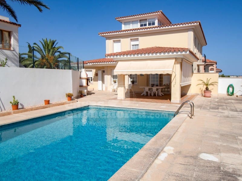 5 soverom Villa til salgs i Mahon / Mao med svømmebasseng garasje - € 990 000 (Ref: 9075029)