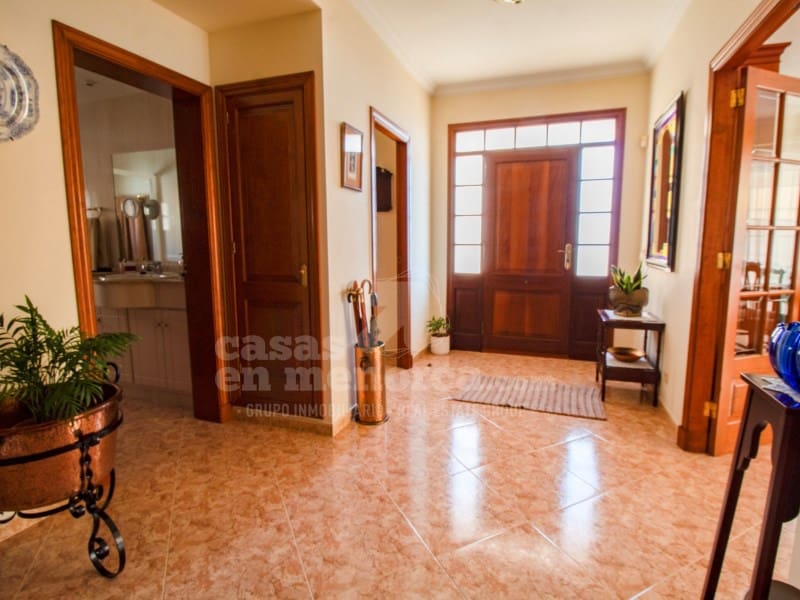 5 soverom Villa til salgs i Mahon / Mao med svømmebasseng garasje - € 990 000 (Ref: 9075029)