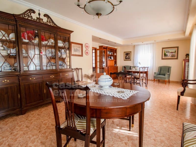 5 soverom Villa til salgs i Mahon / Mao med svømmebasseng garasje - € 990 000 (Ref: 9075029)