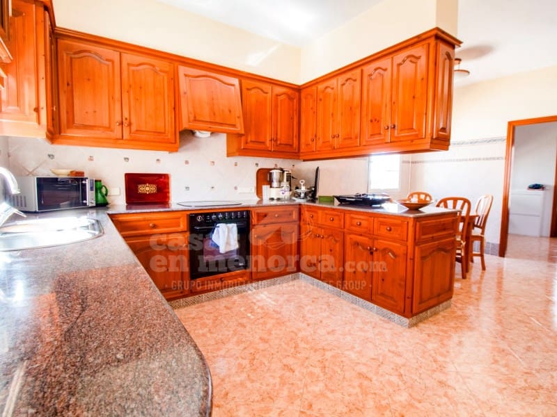 5 soverom Villa til salgs i Mahon / Mao med svømmebasseng garasje - € 990 000 (Ref: 9075029)