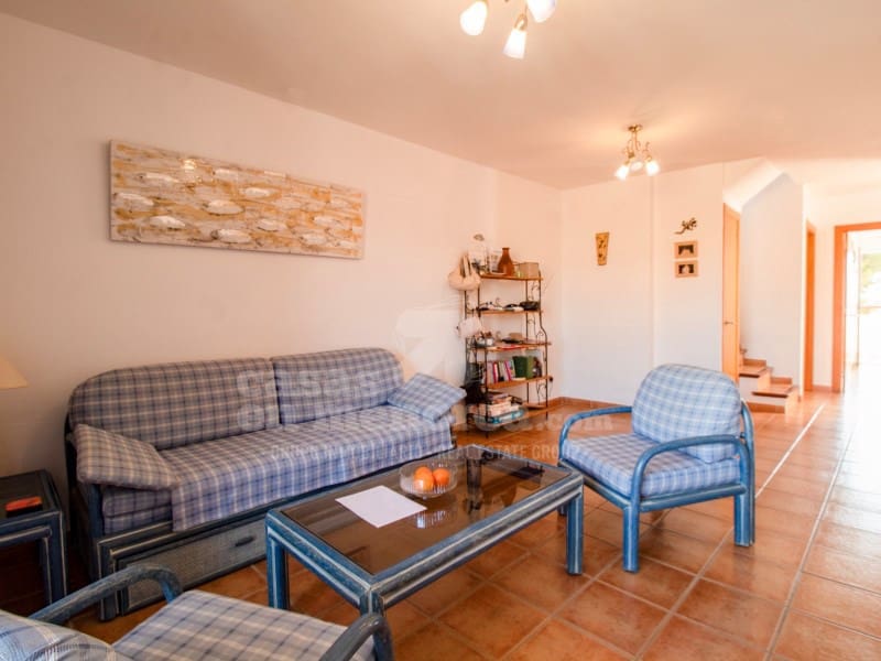 3 soveværelse Lejlighed til salg i Es Castell med swimmingpool garage - € 399.500 (Ref: 9081996)