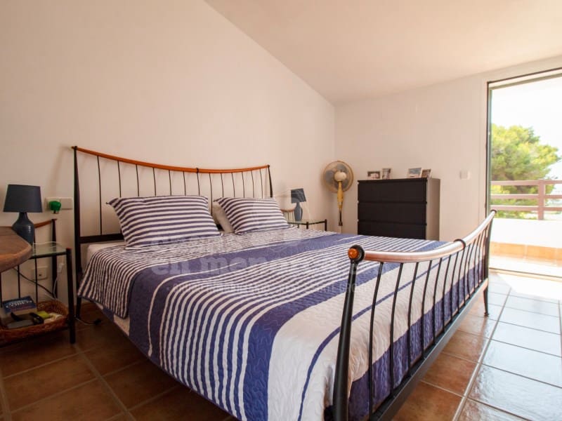 3 soveværelse Lejlighed til salg i Es Castell med swimmingpool garage - € 399.500 (Ref: 9081996)