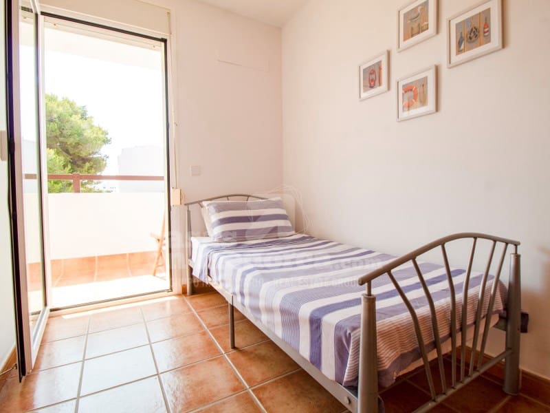 3 soveværelse Lejlighed til salg i Es Castell med swimmingpool garage - € 399.500 (Ref: 9081996)