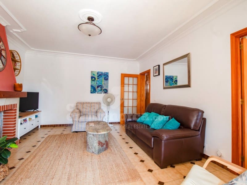 6 soveværelse Villa til salg i Punta Grossa med swimmingpool - € 650.000 (Ref: 9118957)