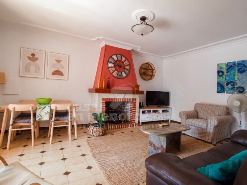 6 soveværelse Villa til salg i Punta Grossa med swimmingpool - € 650.000 (Ref: 9118957)